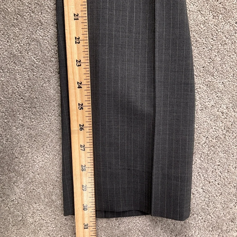 Theory Suit Mens 42R 32W Gray Pinstripe 2 Button Minimalist Formal Neutral Wool‎